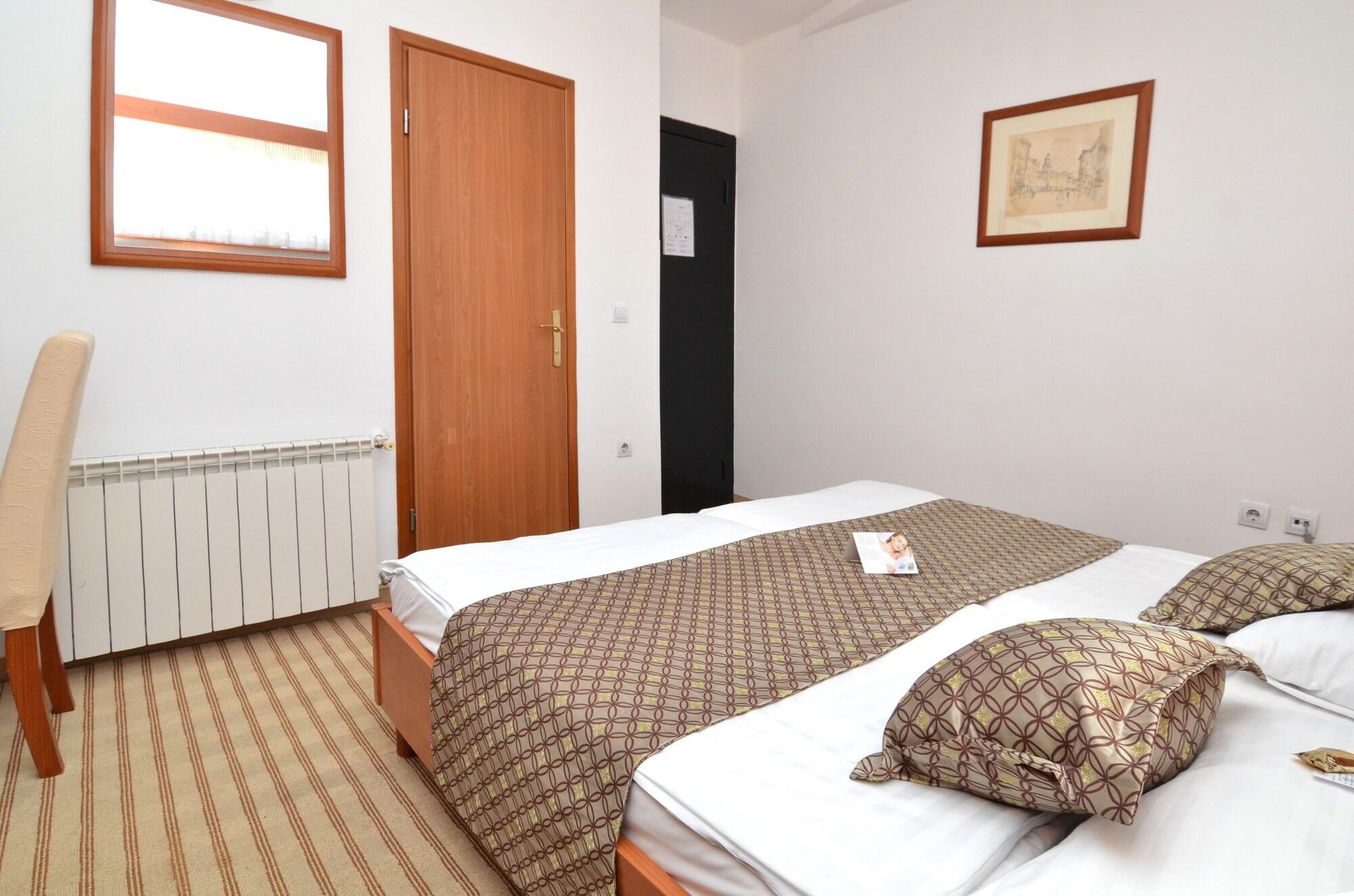 Hotel Neboder Rijeka Luaran gambar