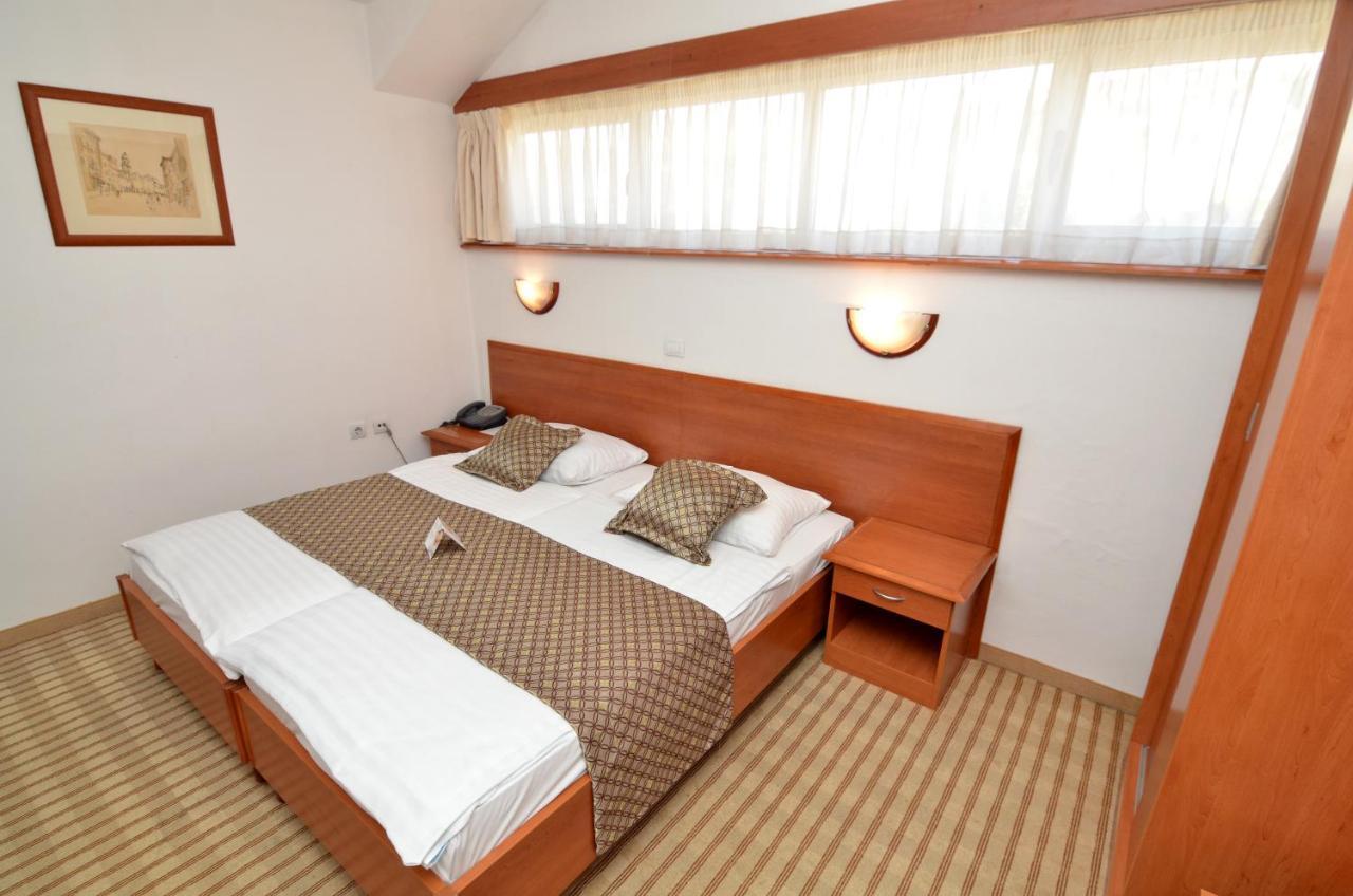 Hotel Neboder Rijeka Luaran gambar
