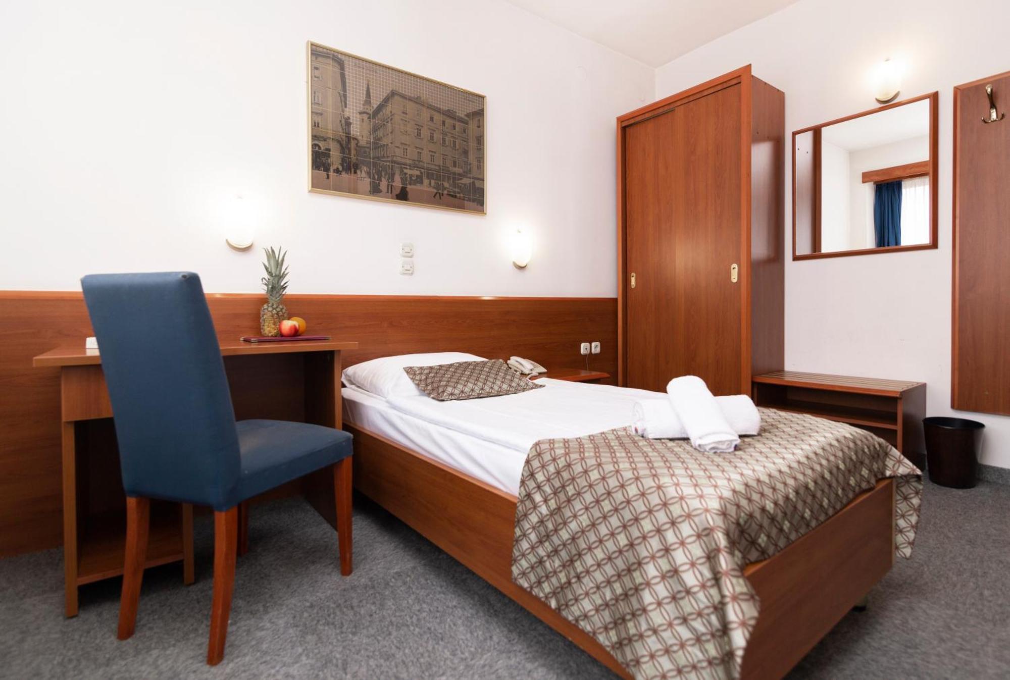 Hotel Neboder Rijeka Luaran gambar