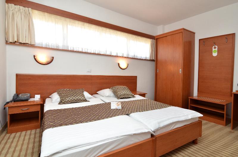 Hotel Neboder Rijeka Luaran gambar